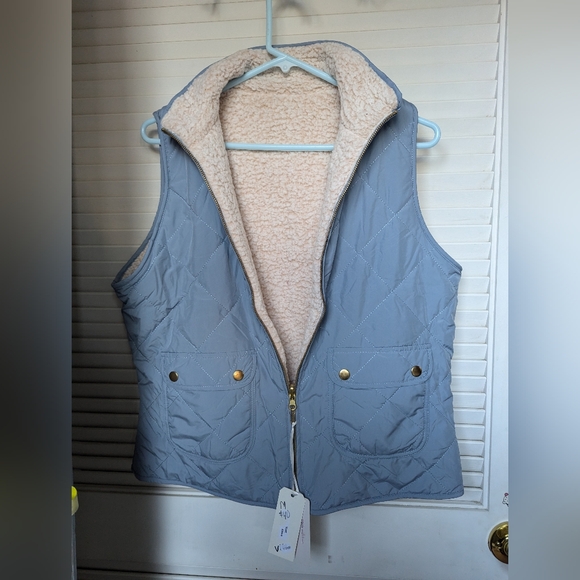 Reversible Sherpa Vest - Baby Blue Light Blush size M/S - Picture 8 of 12